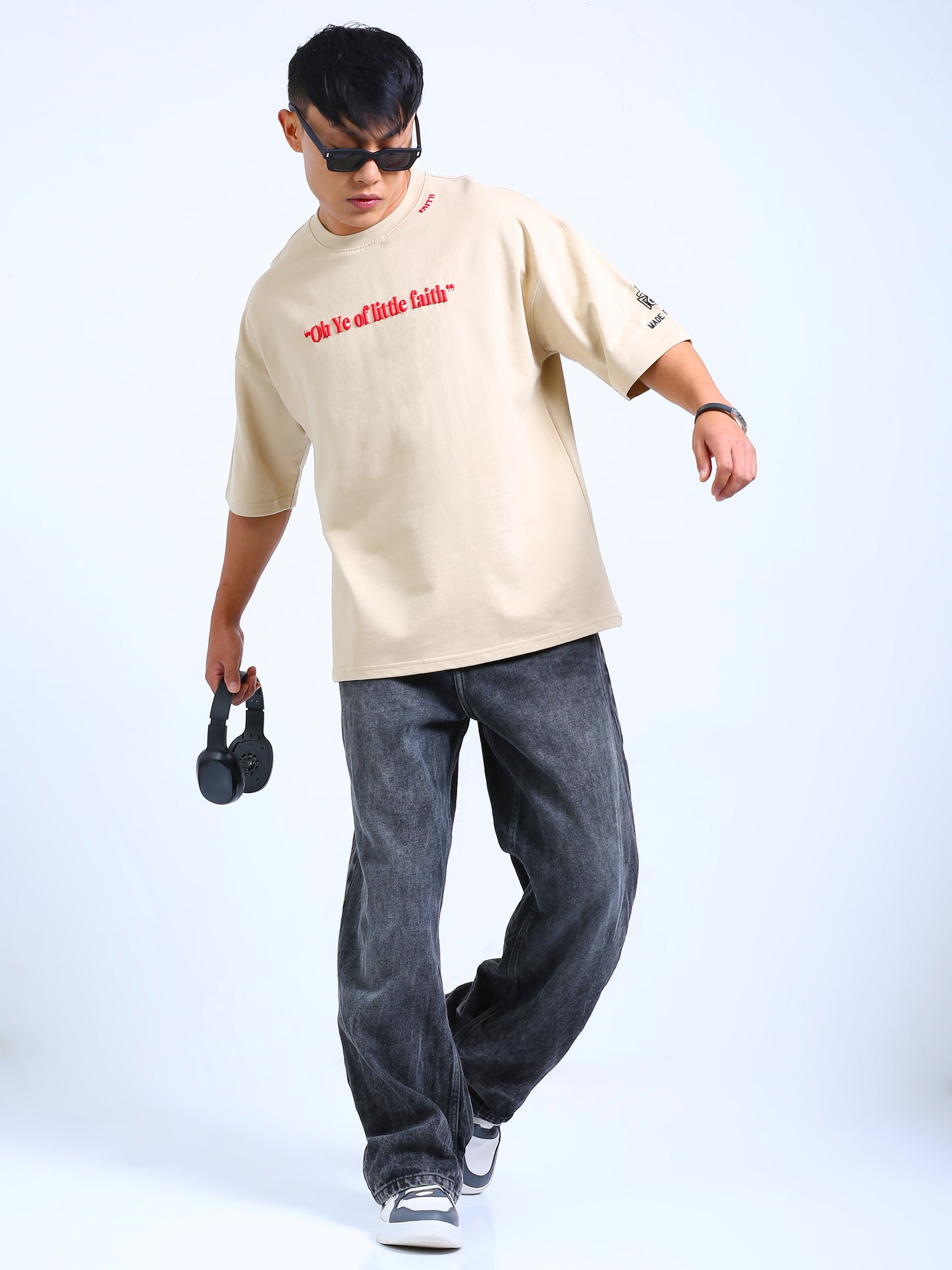 Faith - Men's Oversized Tee